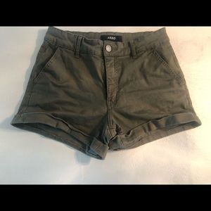 💚 2/30 Aero army green high rise midi short
